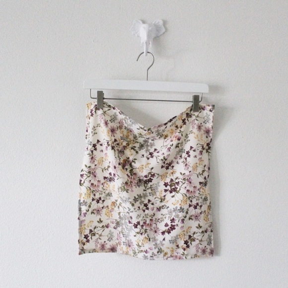 NWT Handmade Floral 18” x 18” Scarf L1045 - Picture 1 of 9